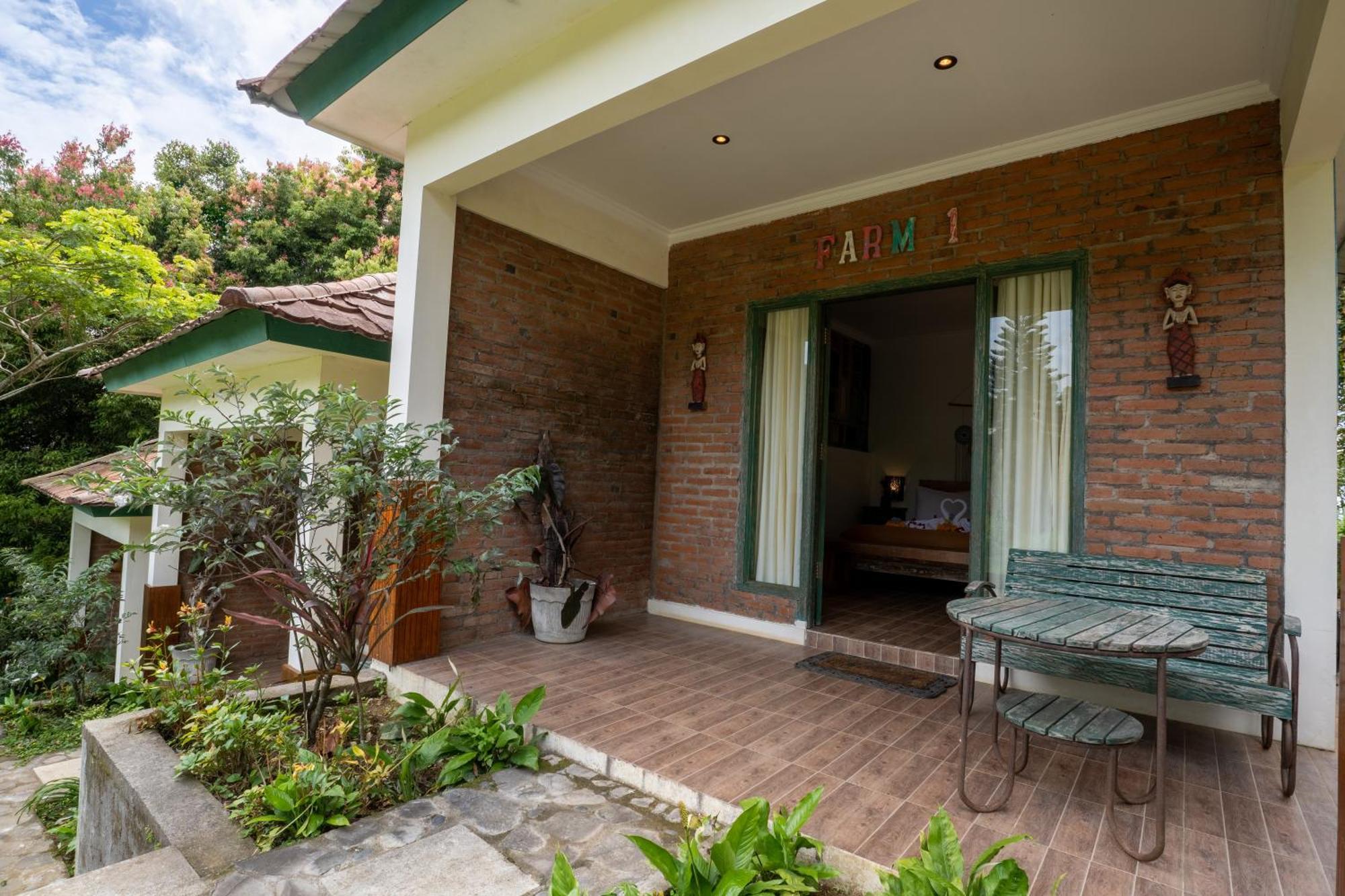 Munduk Farmhouse Exterior photo